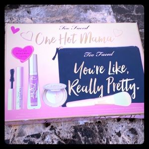 NIB Too Faced One Hot Mama set